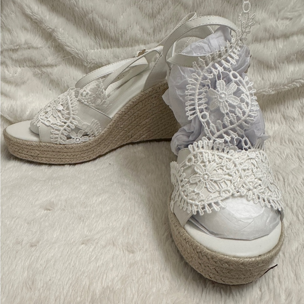 White/Cream Lace Espadrilles with ankle strap.